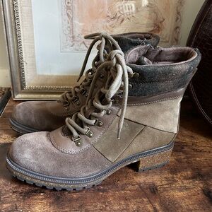 Earth Elements Tessa Lace Up Combat Boots size 9.5